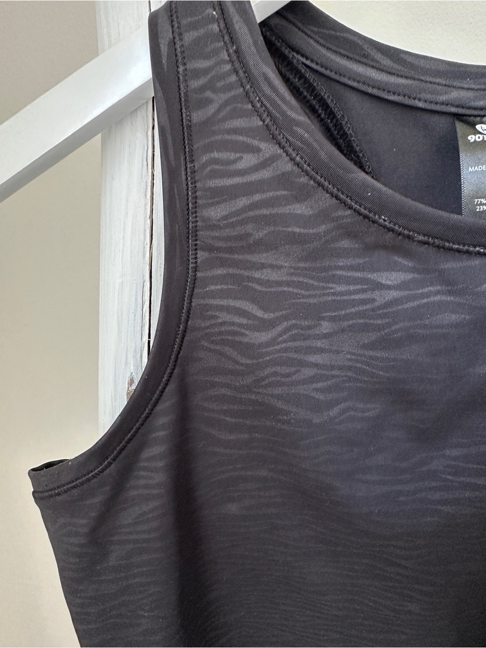 90 Degree By Reflex Black Zebra-Print Cropped Racerback Tank - Picture 3 of 7